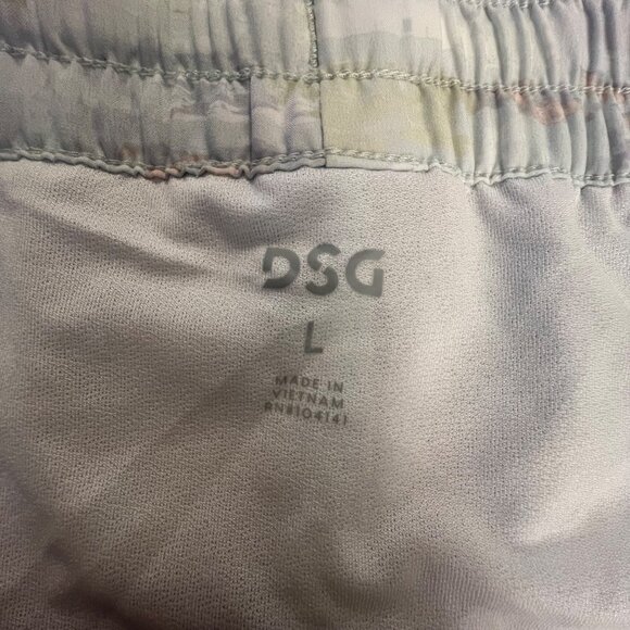Womens‎ DSG Stride Shorts Large Torn Camo Multi Moisture-Wicking - Picture 5 of 9